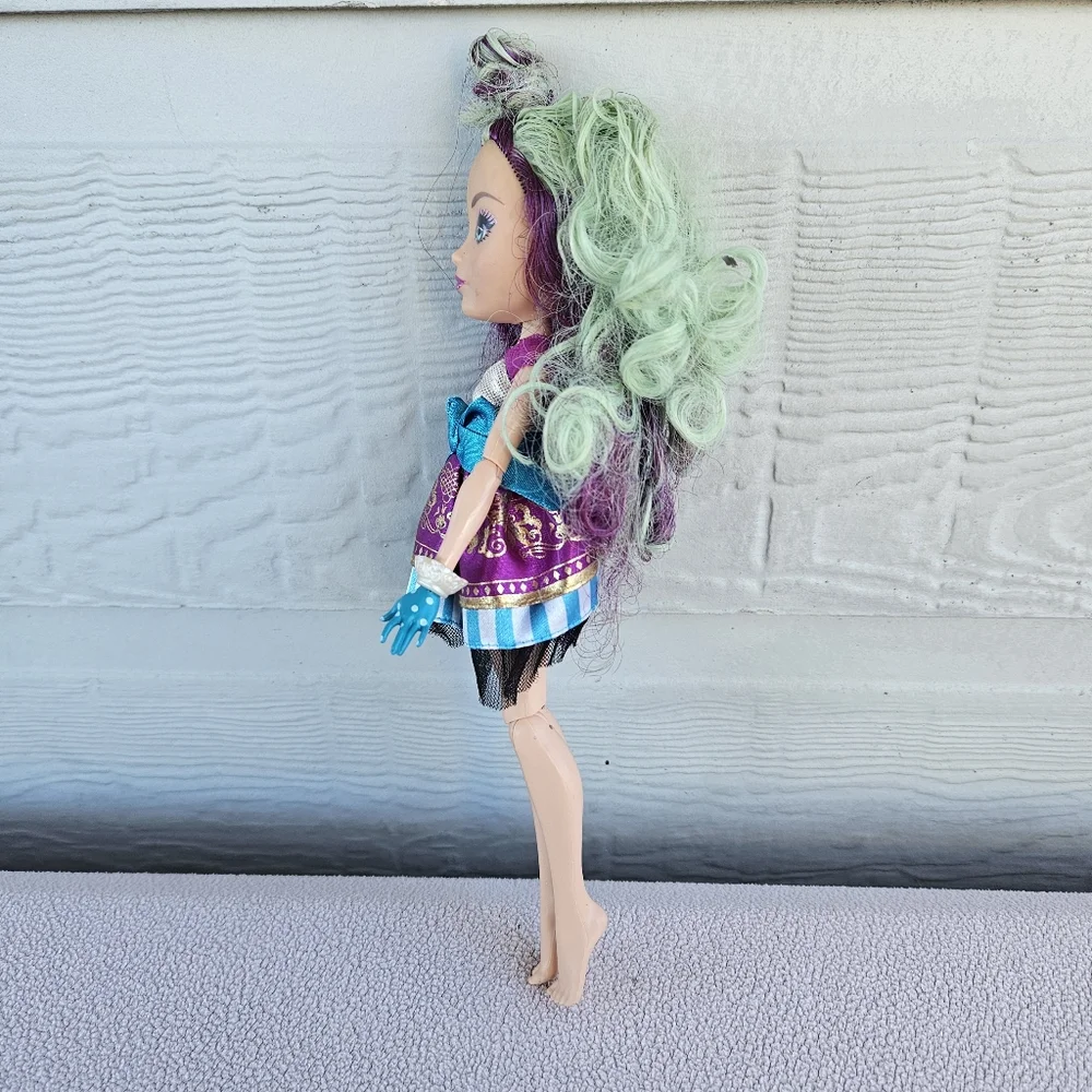 Ever After High First Chapter Madeline Hatter Doll 2013 Mattel